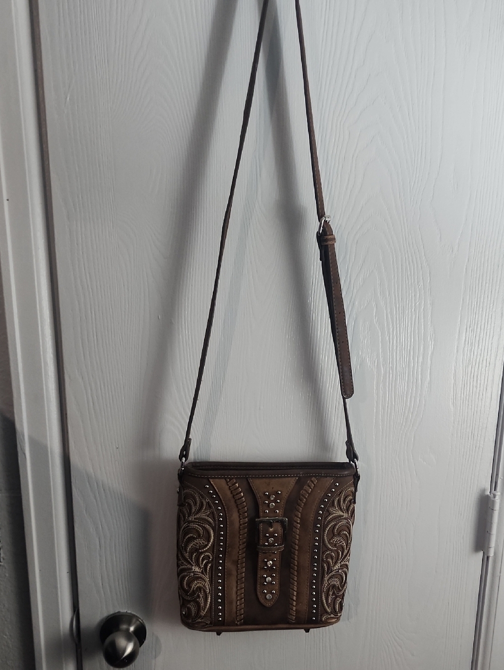 Stylish Brown Embroidered Crossbody Bag - Picture 2 of 7